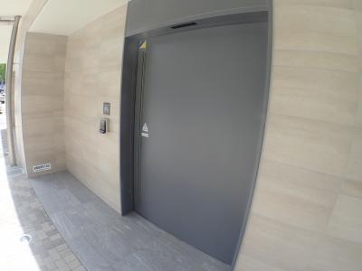 プレミスト靭本町