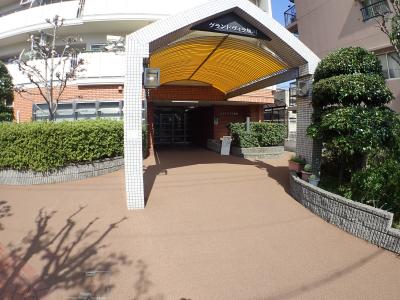 阪神住建グランドヴィラ境川